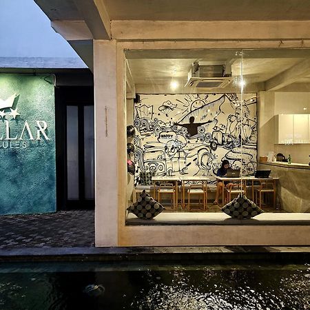 A Pousada Stellar Capsules Seminyak Exterior foto Stellar Coffee