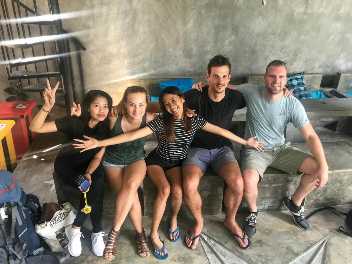 A Pousada Stellar Capsules Seminyak Exterior foto The team of the Blue Nation Project
