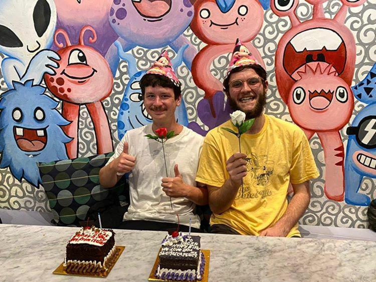 A Pousada Stellar Capsules Seminyak Exterior foto The creators of the series, Pendleton Ward and Patrick McHale, at the 2019 Cartoon Network Studio Tour
